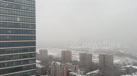 Season’s first snowfall blankets Moscow in white