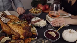 Heartwarming Friends Thanksgiving Celebration in 4K