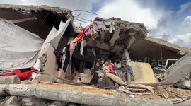 As winter nears, rainfall deepens the suffering of displaced Palestinians in Gaza