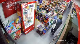 Kind shopkeeper pretends to scan elderly woman's food for four years to help her