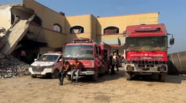 In Israeli-devastated Gaza, civil defense crews battle ruins to restore safety (1)