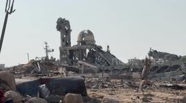 Displaced Palestinians face danger while searching rubble for winter supplies