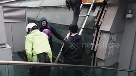 Italy: Massive Climate Alarm Banner Unfurled Over Torino Station