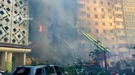 Russian strikes kill 10, injure dozens across Ukraine, Kyiv says (2)