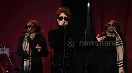 US: Raye Performs Live At Bloomingdale's Burberry Holiday Windows