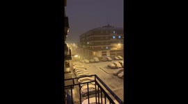 Heavy Early-Winter Snow Transforms Pamplona as Post-Cyclone Claudia Drives Rare Lowland Freeze