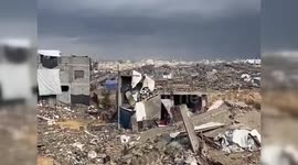 Palestine: Northern Gaza City in Ruins: Palestinian Shows Extent of Damage