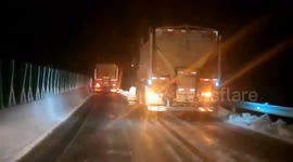 China: Blizzard disrupts transport across Xinjiang