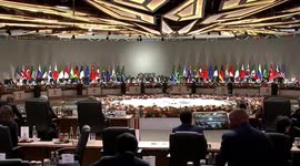 G20 leaders’ summit in Johannesburg closes with South Africa handing presidency to absent US