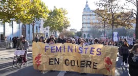 Anti-violence protest in Paris highlights solidarity with Palestinian women