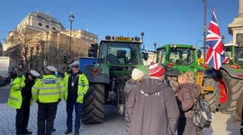 Farmers with tractors cause chaos in London on Budget Day