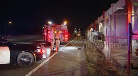 US, Los Angeles: Woodland Hills Suspected DUI Driver Crashes Into Target From 101 Freeway