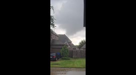 Developing tornado captured in Spring, Texas, USA