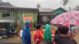 SAR teams evacuate residents from flooded areas in Indonesia’s North Sumatra