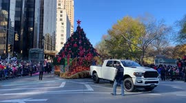 97th Macy's Thanksgiving Parade: A Spectacular Celebration of Tradition, Music and Joy!
