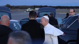 Pope Leo XIV heads to Türkiye for first foreign visit (2)