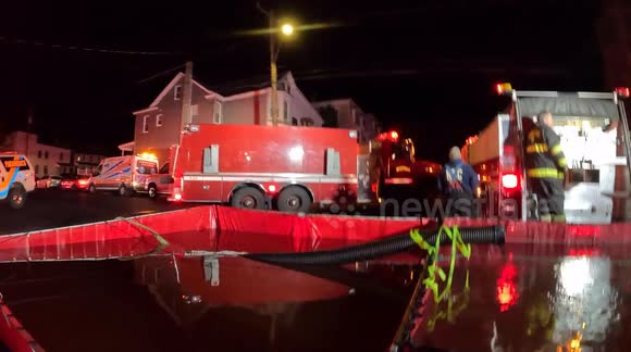 Mount Carmel Blaze: 4th Alarm Firefighters Battle Structure Collapse ...