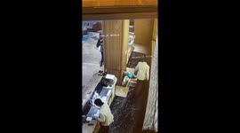 Receptionist and delivery man keep missing each other in a Chengdu, China