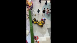 Spider-Man kindly helps rival Bumblebee mascot who fell over in shopping mall