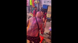 Drunk German tourist wheeled back to hotel in vegetable cart in Thailand