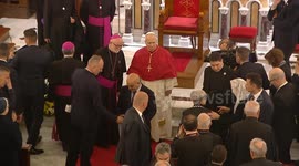 Pope Leo XIV meets clergy in Istanbul, calls for unity and compassion (5)