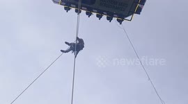 Crane failure leaves tourists stranded 120 feet in the air sky-dining attraction, dramatic rescue concludes safely