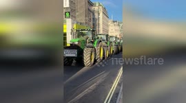 UK: Tractor Tax Fury As 'LABOUR LIARS' Tractor Crawls Through Central London