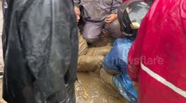 West Sumatra Landslide: Twin Bridge of Padang Panjang Destroyed, Evacuations