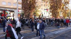 Greta Thunberg joins thousands in Rome demanding end to Israeli attacks on Gaza