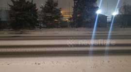 Heavy snowfall creates rapidly worsening road conditions in Toledo, Ohio, USA