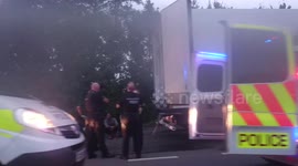 Police pull over lorry in Oxfordshire with 'children and adults in the back'