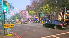 UK: Farmers Drive Tractors Into Central London for Budget Day Protest Despite Ban 3