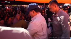 Indonesian president visits Sumatra after floods leave 593 dead, 468 missing