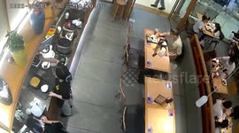 Chinese restaurant waiter drops scalding hot soup onto young boy, leaving him with burns