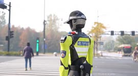 China: Robot traffic officer goes on duty in China's Zhejiang
