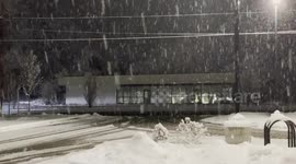 Snow storm in Bennington Vermont with 6 inches already down and still snowing