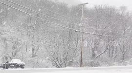 Snow storm in Pownal Vermont with heavy snow 6inches plus