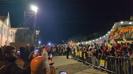 Crowd gathers for Pope Leo XIV visit to Lebanon