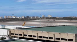 Venezuela: Flights continue at Venezuela's main airport despite Trump’s threat to close airspace