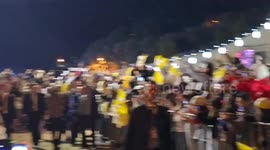 Crowds of Young People Gather to Welcome Pope Leo XIV in Bkerké