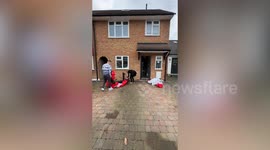 Man gets poison pen letter from neighbours over 