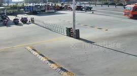 Automated gate malfunction in Henan, China