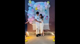 Future dad's ecstatic reaction to pink smoke goes viral during gender reveal in Mexico