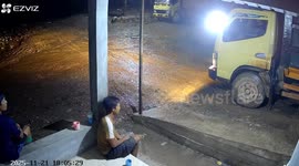 Truck overturns during turn in Kalimantan, Indonesia