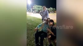 Emotional moment brothers reunite after 20 years apart