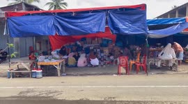 Indonesia: Death toll nears 900 in Indonesia while aid flows to stranded survivors