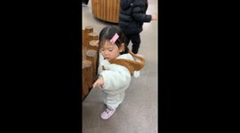 1year old ‘s first experience at the insect museum