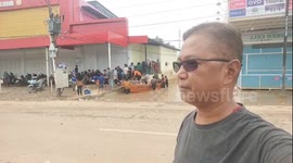 Pidie Jaya Underwater: Heartwarming Volunteer Boat Rescue Amid Aceh Floods