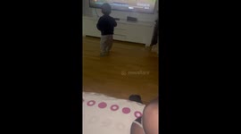 Hilarious sibling moment unfolds at home in Guadalajara, Spain