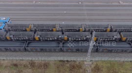 China: China tests world's first 35,000-ton multi-unit hook-free train